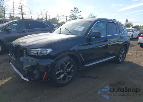 2022 BMW X3 xDrive30I z USA, uszkodzony, nr VIN 5UX53DP05N9M74053